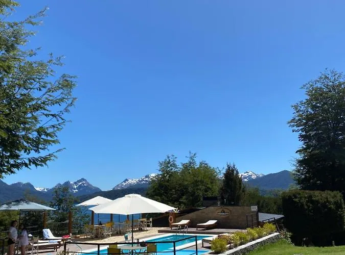Cabañas Akermann Villa La Angostura